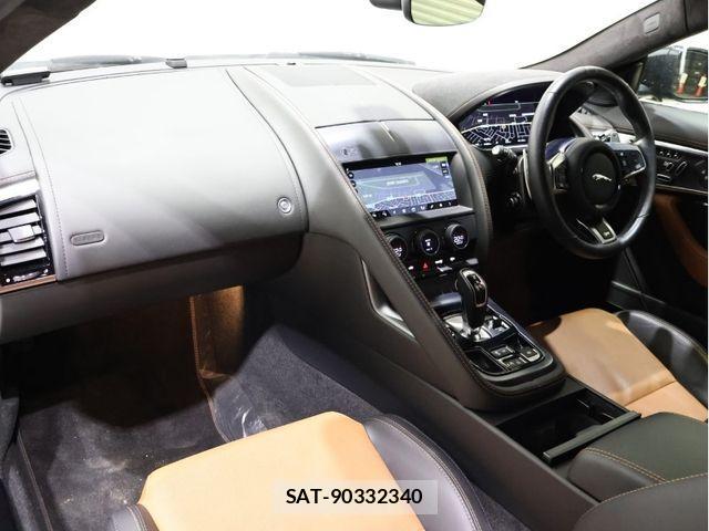 Jaguar F-TYPE 2021-02 901840-3