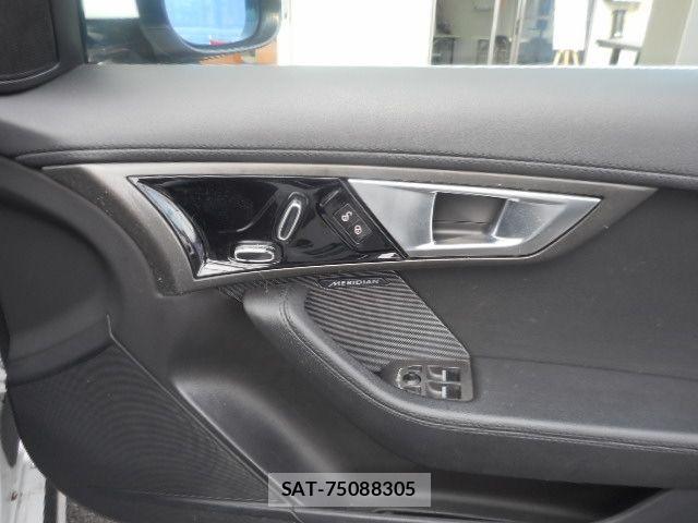 Jaguar F-TYPE 2015-02 4325360-10