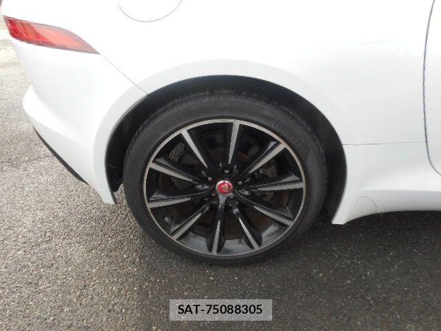 Jaguar F-TYPE 2015-02 4325360-6