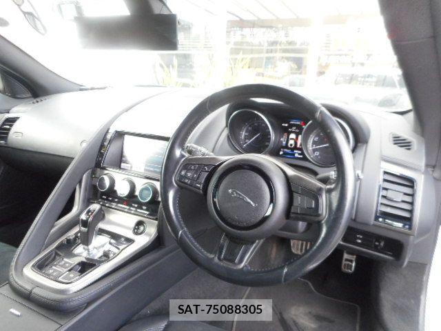 Jaguar F-TYPE 2015-02 4325360-7