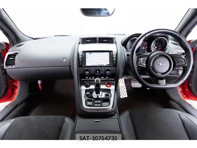 Jaguar F-TYPE 2014-09 7724367-1