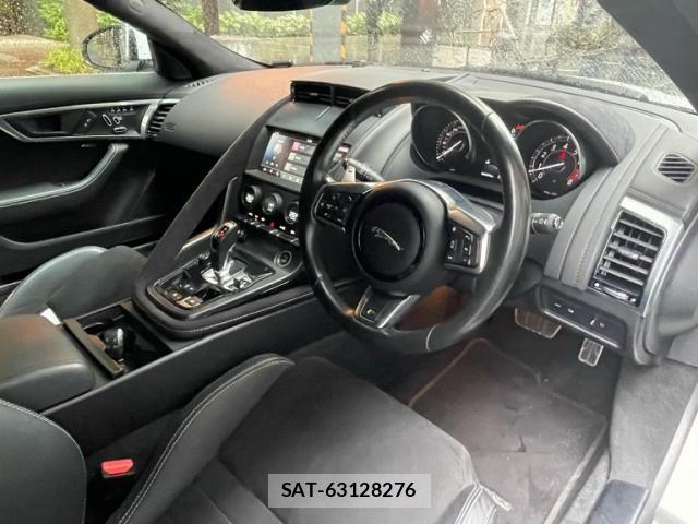 Jaguar F-TYPE 2019-12 7876995-28