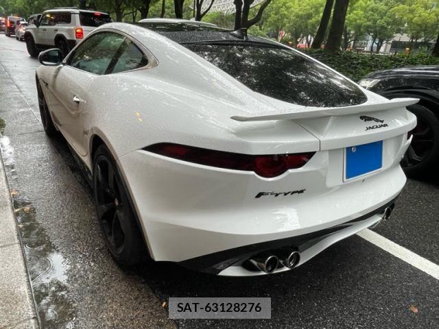 Jaguar F-TYPE 2019-12 7876995-3