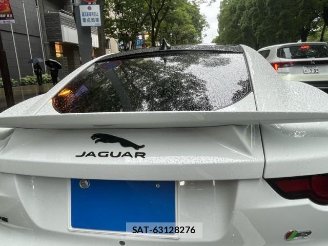 Jaguar F-TYPE 2019-12 7876995-6