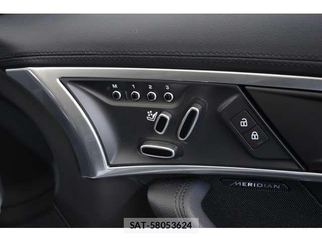 Jaguar F-TYPE 2020-06 8158608-12