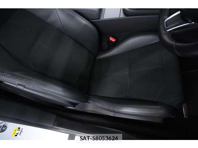 Jaguar F-TYPE 2020-06 8158608-6