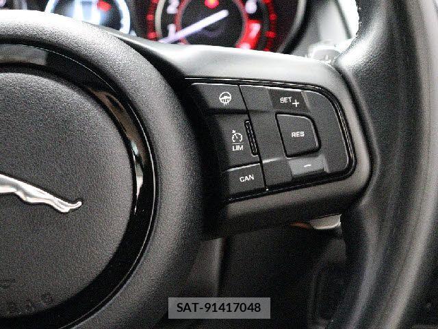 Jaguar F-TYPE 2017-04 8528546-25