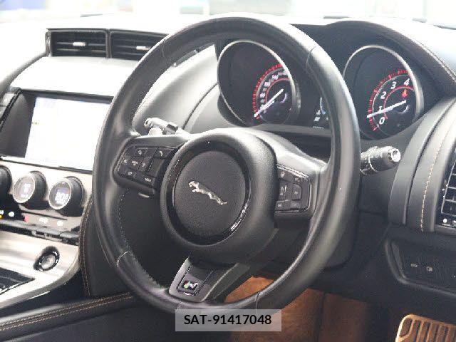 Jaguar F-TYPE 2017-04 8528546-26