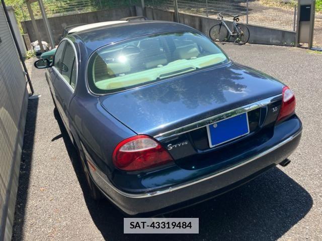 Jaguar S-TYPE 2006-03 7979558-3