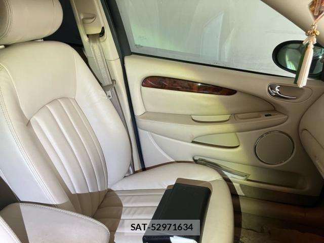 Jaguar X-Type 2003-10 8366419-12