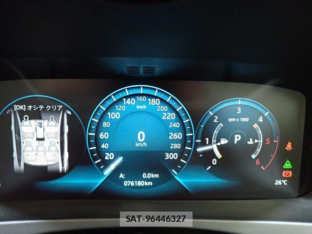 Jaguar XE 2018-07 1309278-11