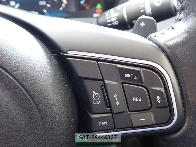 Jaguar XE 2018-07 1309278-14