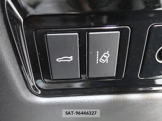 Jaguar XE 2018-07 1309278-16