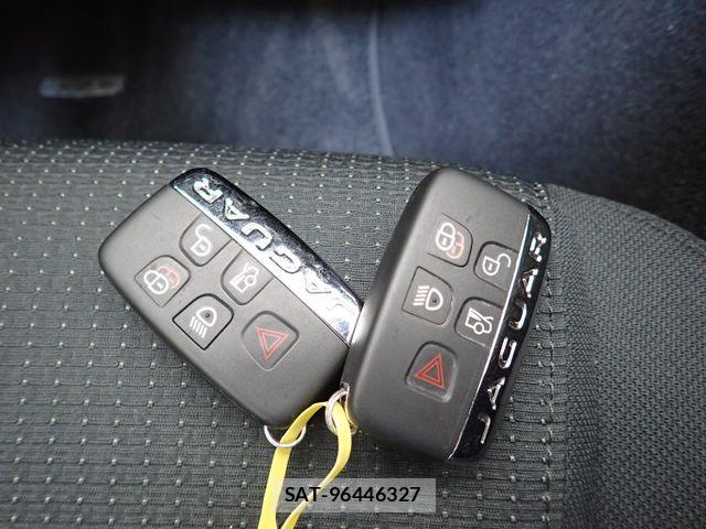 Jaguar XE 2018-07 1309278-27