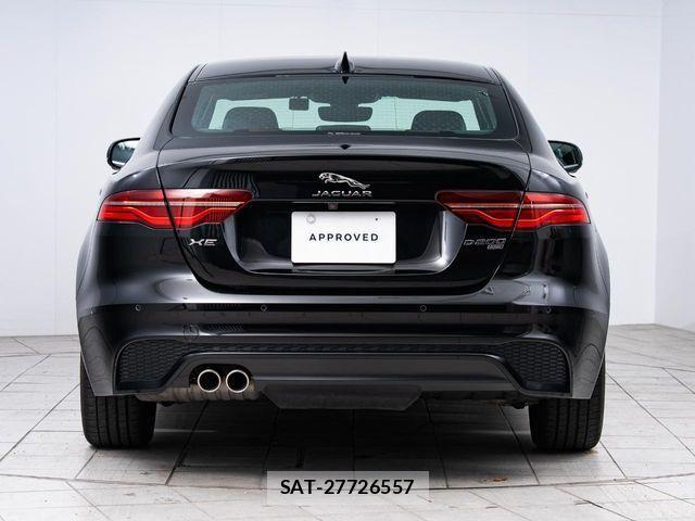 Jaguar XE 2021-05 3375996-15