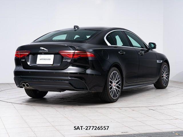 Jaguar XE 2021-05 3375996-19