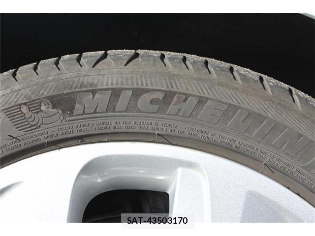 Jaguar XE 2020-06 4392781-19