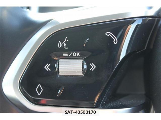Jaguar XE 2020-06 4392781-24