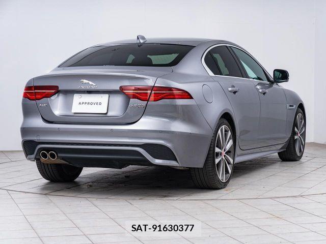 Jaguar XE 2021-06 4594187-18