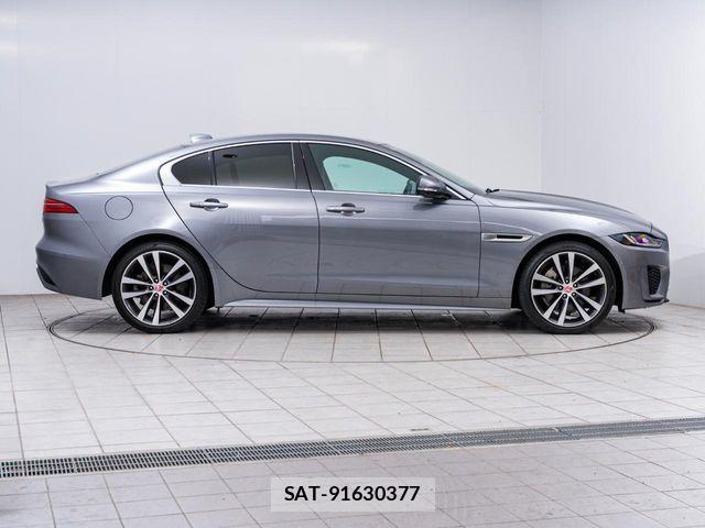 Jaguar XE 2021-06 4594187-19