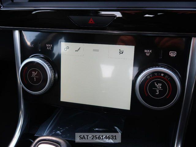 Jaguar XE 2020-12 6001440-10