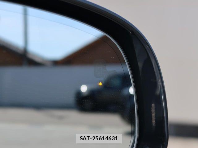 Jaguar XE 2020-12 6001440-12