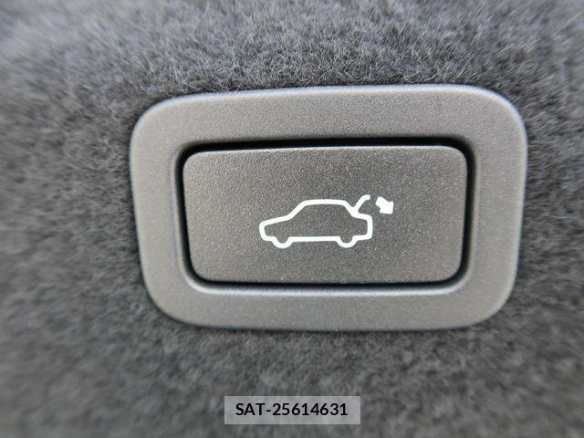Jaguar XE 2020-12 6001440-15
