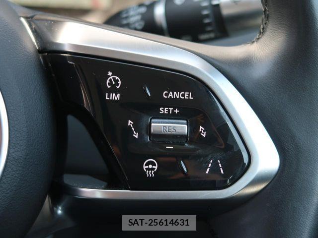 Jaguar XE 2020-12 6001440-3