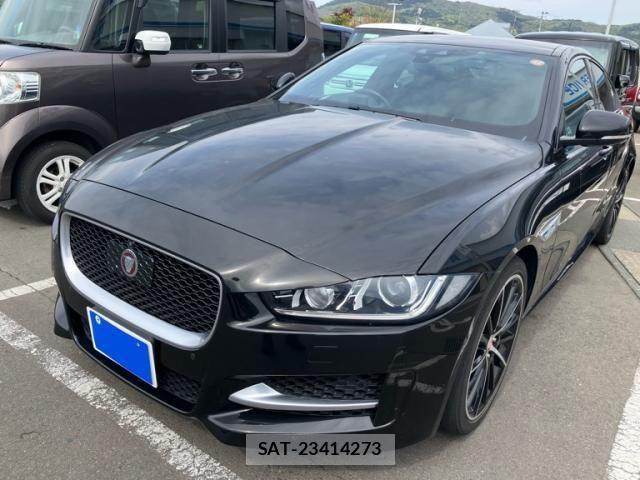 Jaguar XE 2016-02 6906814-1