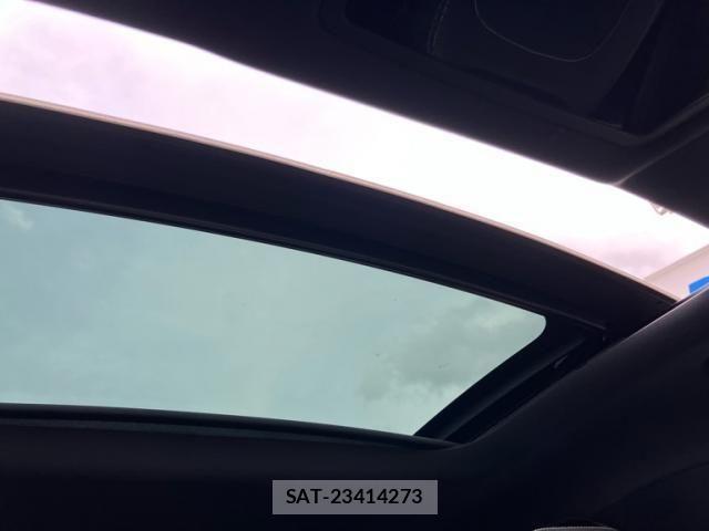 Jaguar XE 2016-02 6906814-25