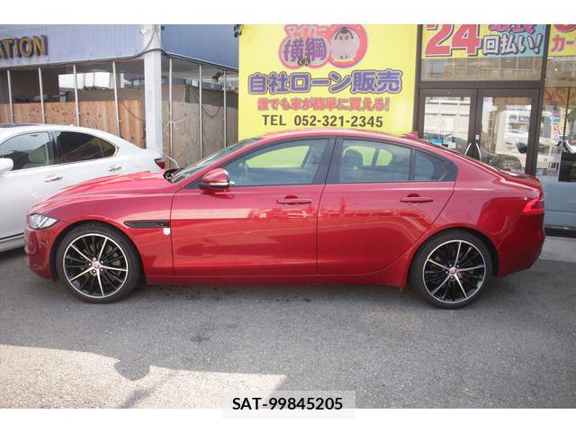 Jaguar XE 2015-12 7058961-11