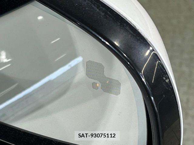 Jaguar XE 2017-12 7358189-7