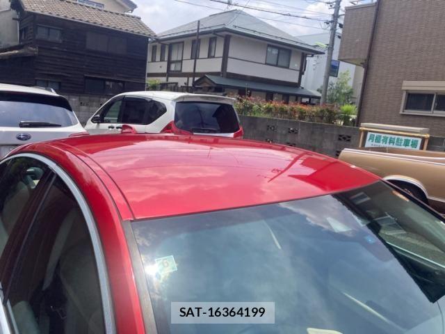 Jaguar XE 2018-06 7455009-4