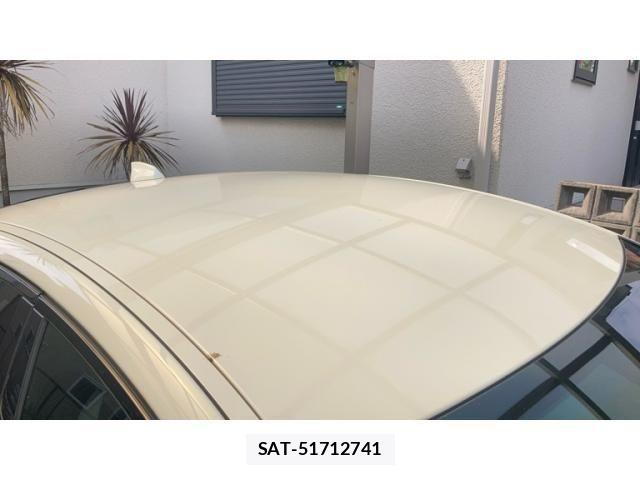 Jaguar XE 2018-03 7617214-27