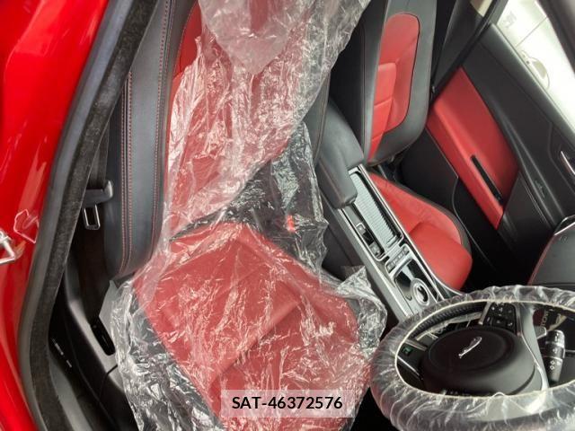 Jaguar XE 2018-03 7724368-15