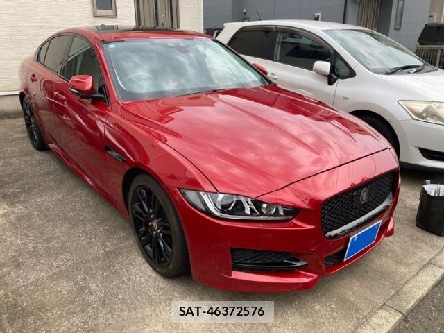 Jaguar XE 2018-03 7724368-1