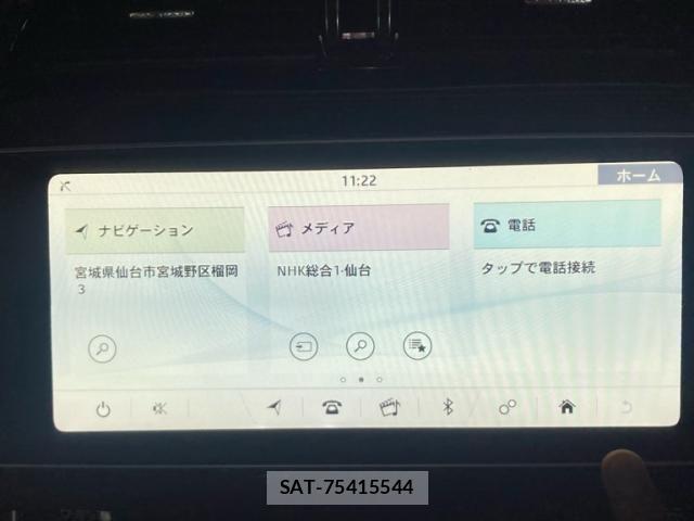 Jaguar XE 2017-08 8074127-24