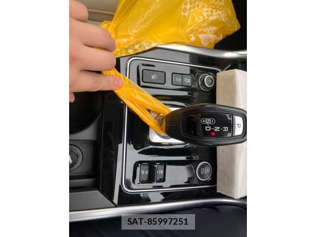 Jaguar XE 2020-10 8207984-27