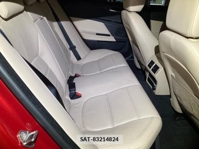 Jaguar XE 2018-08 8457707-9