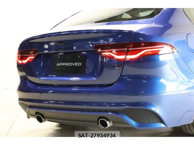Jaguar XE 2022-04 8880192-13