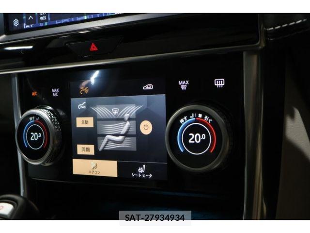 Jaguar XE 2022-04 8880192-24