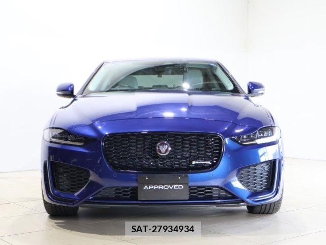 Jaguar XE 2022-04 8880192-7