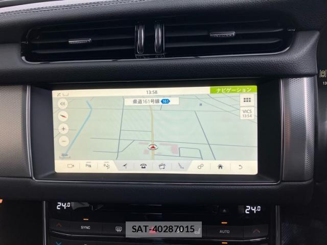 Jaguar XF 2016-02 6612402-20