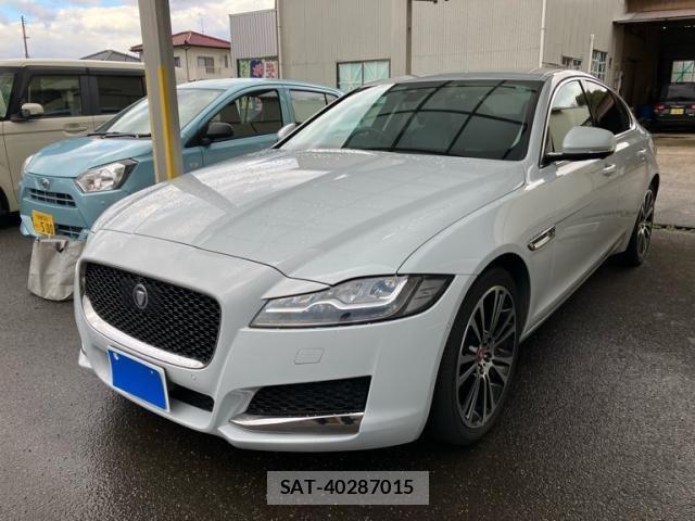 Jaguar XF 2016-02 6612402-2