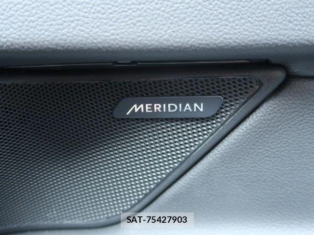 Jaguar XF 2017-03 6612401-7
