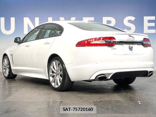 Jaguar XF 2015-07 6672005-17