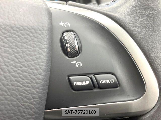Jaguar XF 2015-07 6672005-6