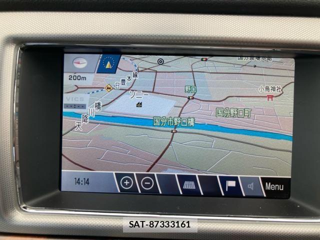 Jaguar XF 2012-03 7251111-22