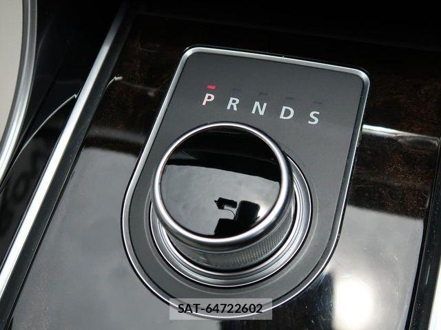 Jaguar XF 2016-09 7272089-12