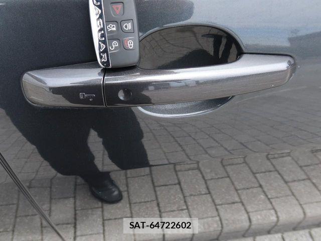 Jaguar XF 2016-09 7272089-13